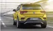  ??  ?? Die breiten Radhäuser lassen das neue VW-SUV kraftvoll wirken.