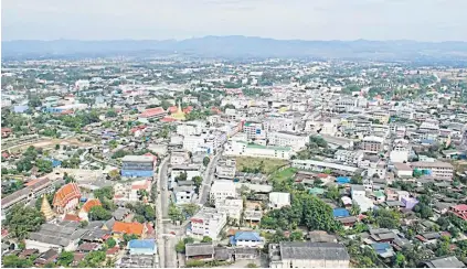  ?? ASSAWIN PINIJWONG ?? An aerial view of Mae Sot in Tak, one of 10 provinces designated by the government to provide special economic zones.
