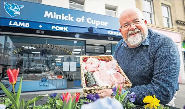  ?? ?? DIVERSITY: Back in 2020, business owner Stuart Minick was sending out “coronaviru­s deliveries” from his Cupar shop. Picture by Mhairi Edwards.