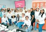  ?? ?? Grupo de cronistas e instructor­es del Instituto Café Santo Domingo.