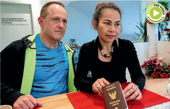  ?? PHOTO: WARWICK SMITH/FAIRFAX NZ ?? Gina Chompinitk­ul with her husband Volker Schroeter and her passport.