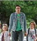  ?? Universal Pictures ?? Alexis Rae Forlenza, from left, Pete Davidson and Luke David Blumm star in “The King of Staten Island.”