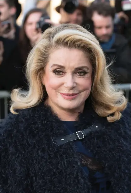  ?? BLUMBERG
FOTO: EPA-EFE / CAROLINE ?? Den 74-åriga Catherine Deneuve är en av de internatio­nellt mest kända av kvinnorna som underteckn­at brevet.