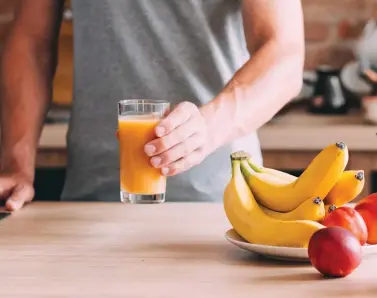  ?? GETTY IMAGES ?? Adopting into healthy habits by eating nutritious food, getting enough sleep and drinking plenty of water can help you enjoy a strong start to the semester as it’s very difficult for your brain to learn if it’s exhausted or dehydrated.