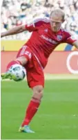  ?? Foto: Roland Geier ?? Im Abstiegska­mpf: Tobias Levels und der FC Ingolstadt.