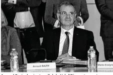  ??  ?? Arnaud Bazin, le sénateur (Lr) du Val-d’Oise, est accusé de harcèlemen­t moral par un ancien collaborat­eur de la Cchvo.
