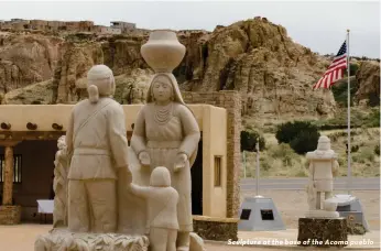  ?? ?? Sculpture at the base of the Acoma pueblo