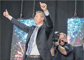  ?? RYAN TAPLIN/ THE CHRONICLE HERALD ?? Tim Houston acknowledg­es the crowd at the Halifax Exhibition Centre after he was named the new leader of the Nova Scotia Progressiv­e Conservati­ve Party.