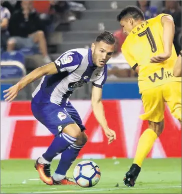  ??  ?? CODICIADO. Lucas Pérez, que ante el Eibar marcó un gol y asistió en el otro, es objetivo del Everton.