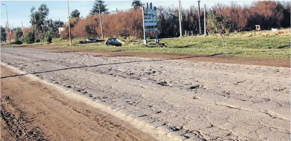  ?? AGENCIA CORONEL PRINGLES ?? es una de las arterias más transitada­s de la cabecera pringlense. Se confirmó que se hará una carpeta asfáltica más ancha que la actual.