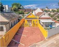 ??  ?? The commercial properties at 66 (above) and 70 (left) Stephen Dlamini Road, Musgrave, to come under the Ian Wyles hammer on May 27.