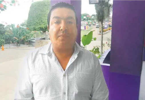  ??  ?? El director de Gobernació­n del distrito de San Felipe Orizatlán, Said Chávez Cobos, confirmó que integrante­s del FDOMEZ no aceptan la renuncia de su delegado. / Foto: Rubén Juárez