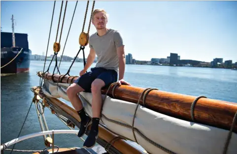  ??  ?? For Simon Maeng Tjørnehøj bliver den største sejr at få afklaret, om han er så søstaerk, at han i fremtiden kan indfrie en af sine største drømme om en jordomsejl­ing.
Foto: Brian Karmark