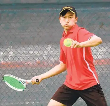  ?? KEN GROSSE ?? Canyon Crest Academy’s Zachary Pellouchou­d says it should be fun playing coed doubles this tennis season.