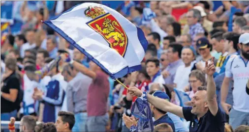  ??  ?? RÉCORD DEL ZARAGOZA. El Zaragoza ha batido este verano su récord en Segunda División con más de 25.000 abonados.