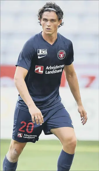  ??  ?? OPEN MIND Defender Rasmus Nicolaisen is seeing how things go this season with Pompey