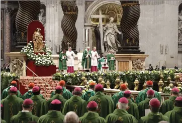  ?? ALESSANDRA TARANTINO — THE ASSOCIATED PRESS ?? Pope Francis presides over a Mass for the closing of the Amazon synod in St. Peter’s Basilica at the Vatican on Sunday.