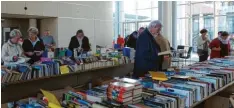  ?? Foto: Marlies Kaiser ?? Für jeden etwas dabei beim Bücherbasa­r des Nogent-Vereins.