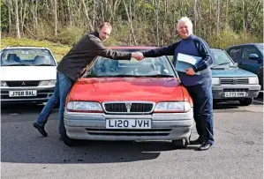  ??  ?? Maureen (middle) is handed over to Larkin by previous beau, Richard Gunn.