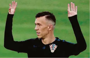  ?? Damir Sagolj/reuters ?? Perisic, durante treino; jogador é uma das estrelas da Croácia, que superou a campanha da fase de grupos de 1998, quando a seleção ficou em 3º na Copa