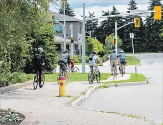  ?? ANDREJ IVANOV WATERLOO REGION RECORD ?? Riders leave for a tour during the Workshop on Wheels in Kitchener on Saturday. Attendees were invited to ride along a 10-kilometre length of trail with city staffers in order to provide them with comments.