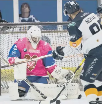  ??  ?? Ryan Bainboroug­h in action for Phantoms.