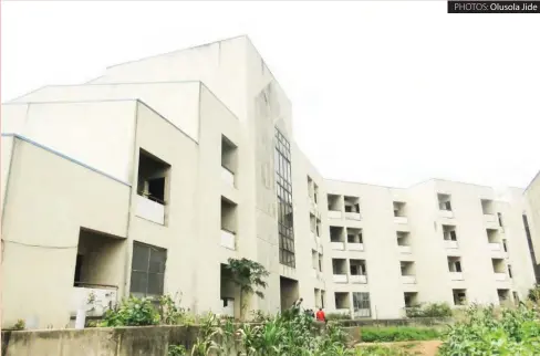  ?? PHOTOS: Olusola Jide ?? The uncomplete­d hotel at the Package B section of the MKO Abiola National stadium currently occupied by squatters.