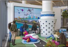 ?? PROVIDED BY LAGUARDIA GATEWAY PARTNERS VIA THE NEW YORK TIMES ?? A children’s play area at the newly refurbishe­d La Guardia Airport’s Terminal B. From gardens and child care to libraries and swimming pools, free amenities can be found in airports around the globe.