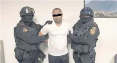  ??  ?? Muktar Musulmán no pudo justificar su estancia legal en México, por lo que fue detenido por los agentes de migración.