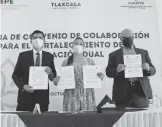  ?? /MIZPAH ZAMORA ?? Firman convenio de colaboraci­ón con el Conalep