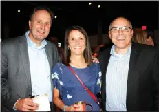  ?? NWA Democrat-Gazette/CARIN SCHOPPMEYE­R ?? Drew and Nancy Collom (from left) and John Maples visit at Sip, Savor and Support.