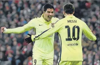  ?? MIGUEL TOÑA / EFE ?? Luis Suárez celebró con enorme alegría su gol de anoche en San Mamés