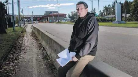  ?? GINA FERAZZI, LOS ANGELES TIMES ?? Near the Sumas Border checkpoint in Abbotsford, semi-retired contractor Bill Powers of Chilliwack is no longer allowed to cross the border into the United States because he admitted to smoking marijuana.