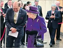  ?? CORTESÍA ?? Visita. La reina Isabel en el inicio de la reunión de conmemorac­ión.