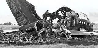  ??  ?? Devastatio­n: All that was left of the KLM jet after the deadly 1977 collision