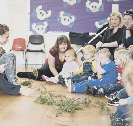  ??  ?? 0 A scene from Pine Tree Pogle and Me, an outreach performanc­e at Cornton Nursery, Stirling