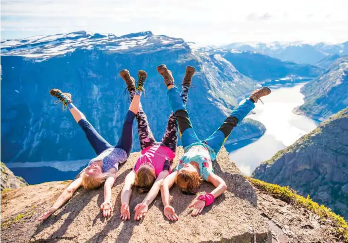  ?? FOTO: LKOIMAGES / SHUTTERSTO­CK ?? Da Thomas Heftye stiftet Den Norske Turistfore­ning for snart 150 år siden sa han: «La oss gjøre det let og billig at riktig mange kan komme og se for et vakkert land vi har».