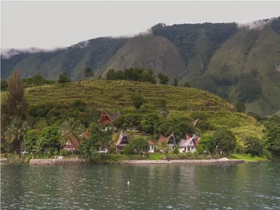  ?? (iStock) ?? Lake Toba, on northern Sumatra, was formed by the supervolca­no’s eruption