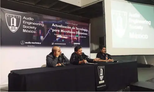  ??  ?? Juan Tamayo (Audio-Technica), Daniel Martínez (Sennheiser) y Manuel Tapia (Representa­ciones de Audio/Shure)