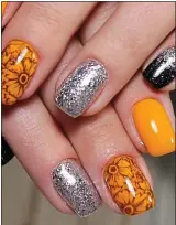  ??  ?? tOP PriOrity: Keep your nails in good order by prioritisi­ng their good health