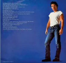  ?? ?? Above: A fulllength colour portrait of Bruce Springstee­n featured on the inner sleeve credits of