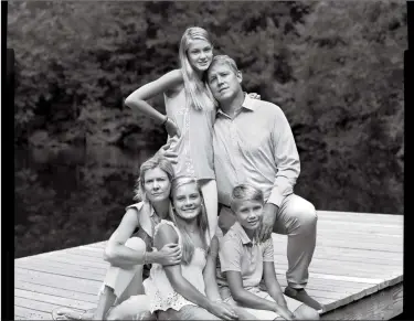  ?? Alexei Hay / For Hearst Connecticu­t Media ?? Scott and Kallie Hapgood of Darien with their two daughters, ages 13 and 11, and son, age 9.