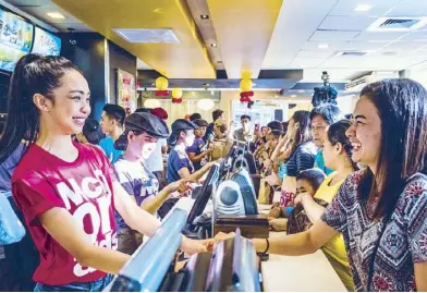  ??  ?? Top of the morning: Maymay Entrata joined other celebritie­s in various McDonald's branches around the country to celebrate National Breakfast Day.