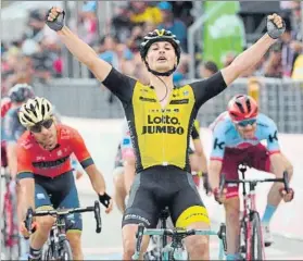  ?? FOTO: EFE ?? Sin rival. Enrico Battaglin fue el mejor al sprint y logró su tercer triunfo en el Giro