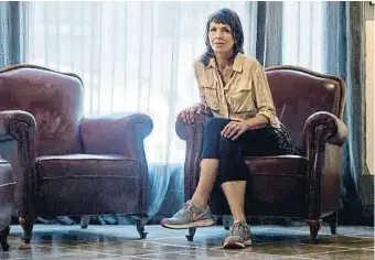  ?? XAVI GÓMEZ/ARXIU ?? L’autora canadenca Rachel Cusk en una visita a Barcelona el 2016