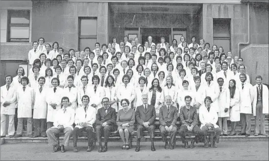 ?? University of the Witwatersr­and ?? DR. PATRICK SOON-SHIONG graduated near the top of his class in medical school at Johannesbu­rg’s University of the Witwatersr­and, above, in 1975 at age 23.