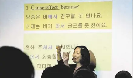  ?? Genaro Molina
Los Angeles Times ?? JAE EUN IM, a Korean language instructor at UCLA, sometimes shows K-pop music videos to ease into her grammar lessons.