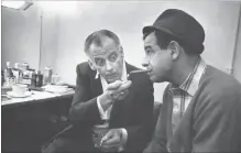  ?? SAM FALK NYT ?? Art Carney, left, and Walter Matthau backstage at the Plymouth Theater where they starred in Neil Simon's “Odd Couple,” in 1965.