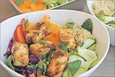  ?? AP PHOTO ?? This photo shows a Thai peanut veggie and tofu bowl, from a recipe by Melissa d’Arabian. If you are not a tofu fan, this might just be the recipe to tip you over the edge.