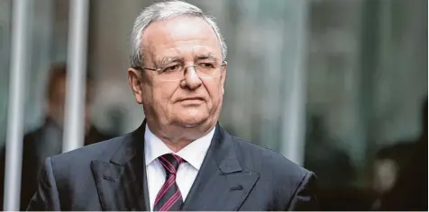  ?? Foto: Bernd von Jutrczenka, dpa ?? Hat der frühere VW Chef Winterkorn Steuern nicht bezahlt? Die Staatsanwa­ltschaft ermittelt.